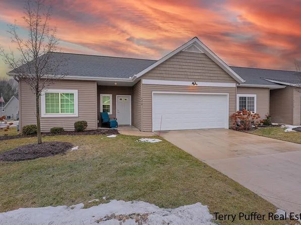 4268 Cidermill Dr #43, Wayland, MI 49348