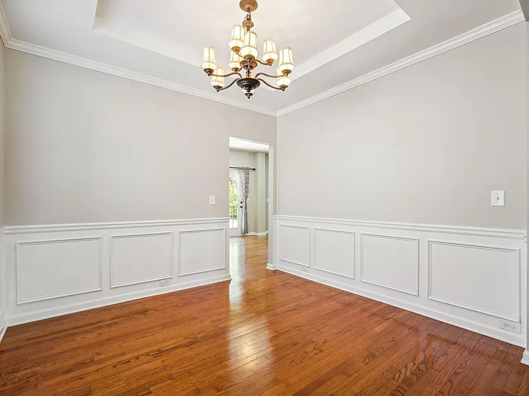 4450 Dartford Rd — Photo 9