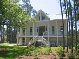 1 Sea Dog Ct, Savannah, GA 31411