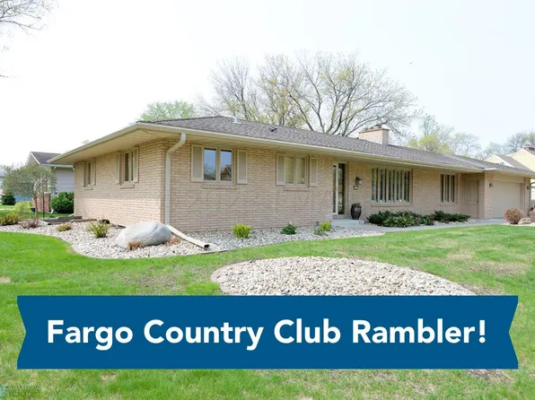 2410 E Country Club Dr, Fargo, ND 58103