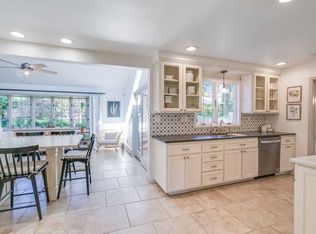 17 Woodlot Ln, Huntington, NY 11743