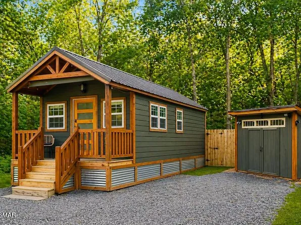 742 Hardin Ln, Sevierville, TN 37862