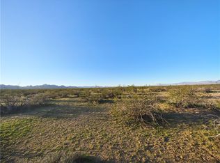5883 Macayo Drive, Golden Valley, AZ 86413