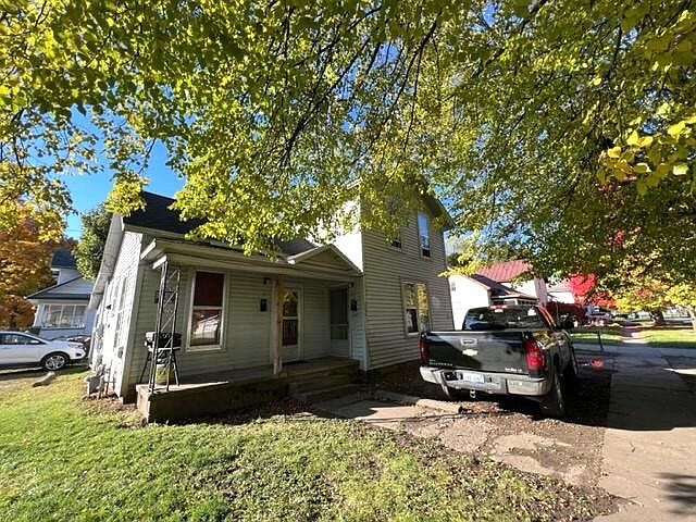 1st image of 600 W West St