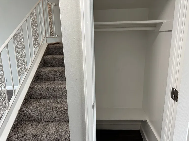 Villa Del Sol Apartments — Photo 148