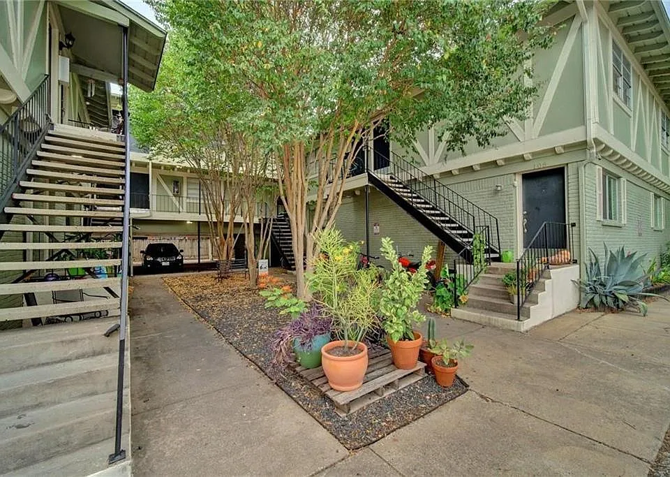 4306 Avenue A #105