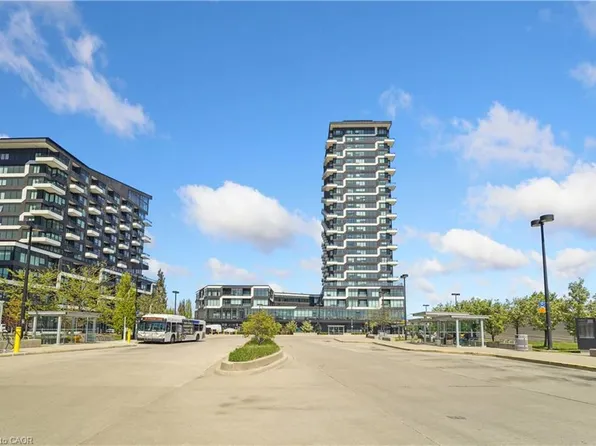 297 Oak Walk Dr #1605, Oakville, ON L6H 6Z3