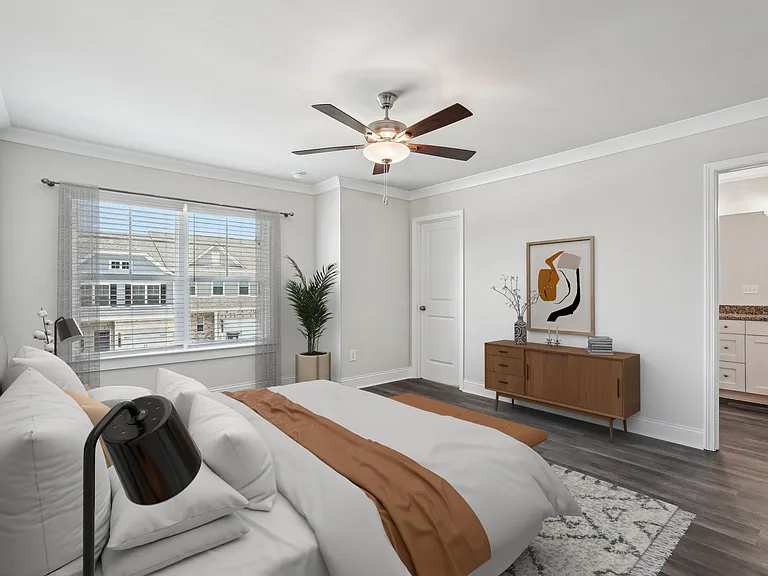 Second view of the bedroom