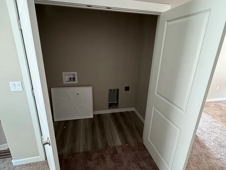 2791 Bedell St — Photo 5
