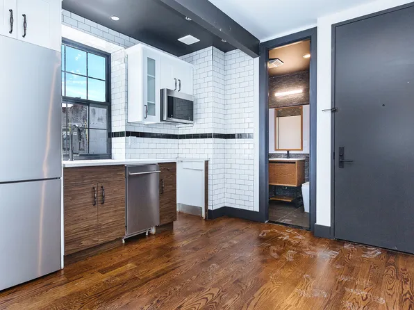 703 Rogers Avenue image 8 of 11