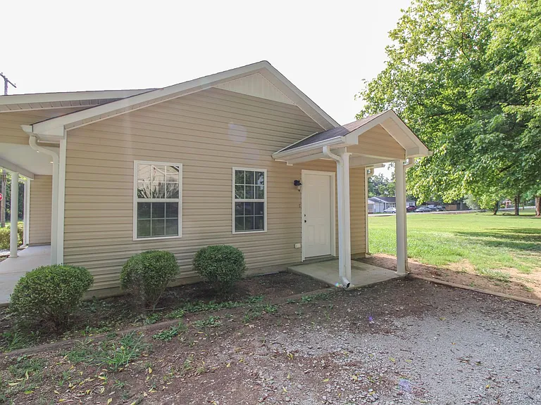 210 Wood St — Photo 19