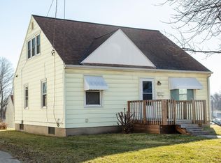 1155 Amherst Ave, Waterloo, IA 50702