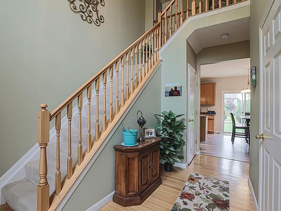 4th image of 6701 English Garden Way