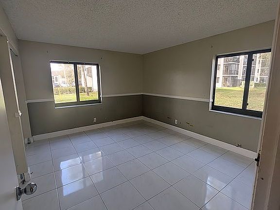 4th image of 3720 N Pine Island Rd