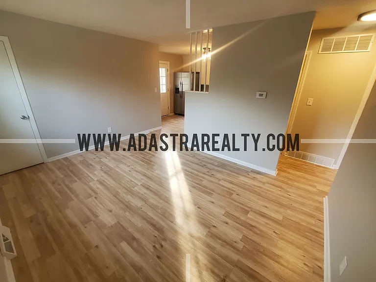 3444 N 59th St — Photo 11