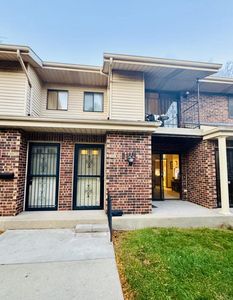 7209 57th AVENUE #202, Kenosha, WI, 53142