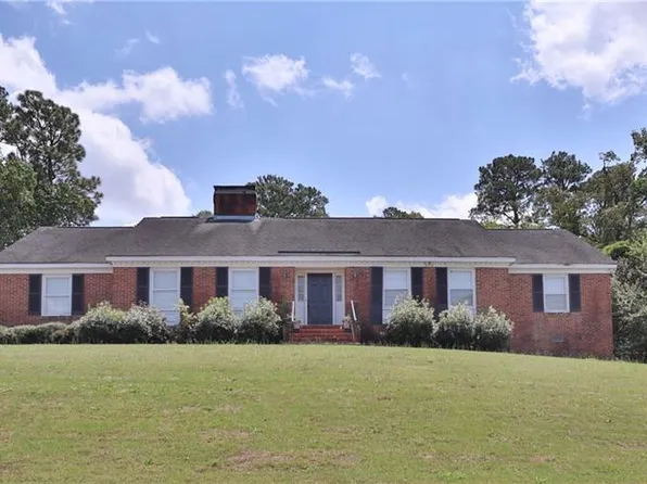 3808 Brookwood Dr, Phenix City, AL 36867
