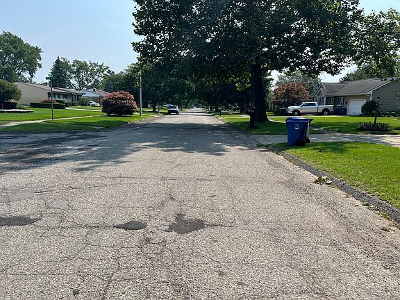 4th image of 1479 Dundee Dr