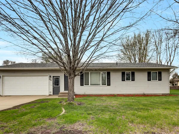 430 1st St SW, Richmond, MN 56368