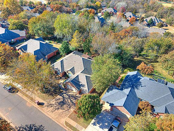 4th image of 2625 Ashebriar Ln