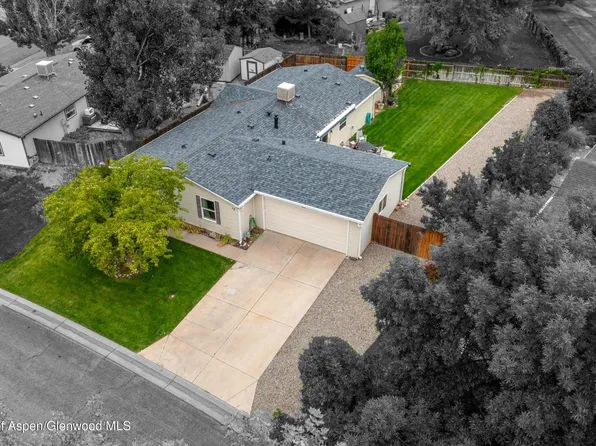 17 Mineral Springs Cir, Parachute, CO 81635
