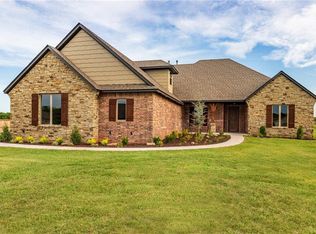1416 W Hyde Park Way, Mustang, OK 73064