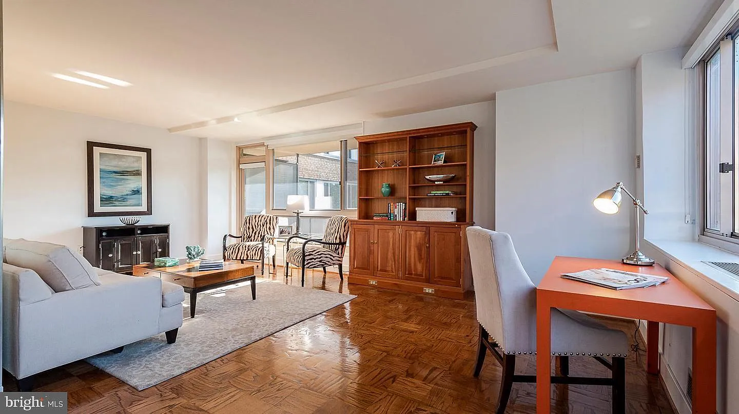 1 bed, 1.0 bath, 950 sqft, $3,950 — Photo 2