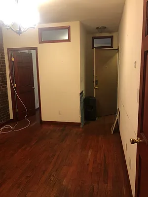 Rented by Batra Group Inc | media 16