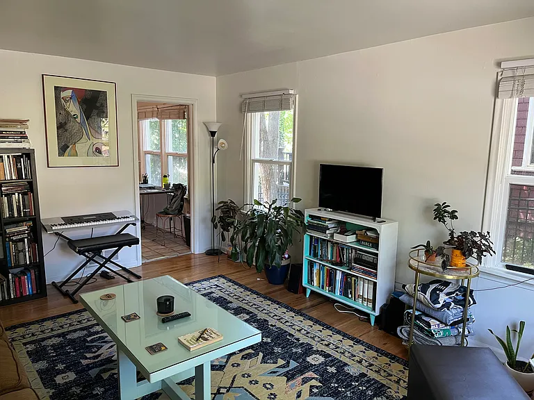 824 E 5th Ave #B — Photo 4