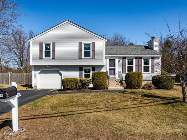 54 Megan Drive, Manchester, NH 03109