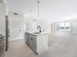 425 Border St #401, Boston, MA 02128