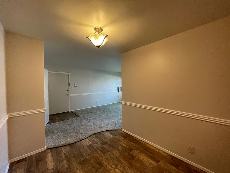 5488 Carlson Dr #&-5492 — Photo 7