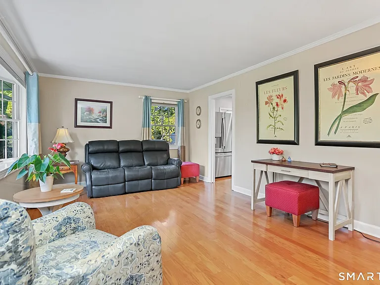 118 Lloyd Dr — Photo 4