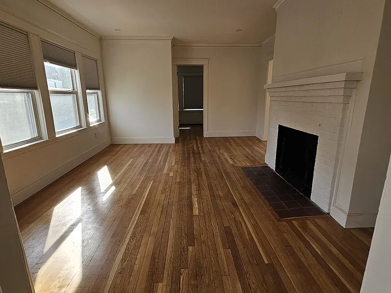 16 Gerald Rd #2 — Photo 4