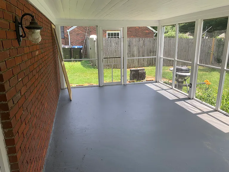 610 Southview Dr — Photo 14
