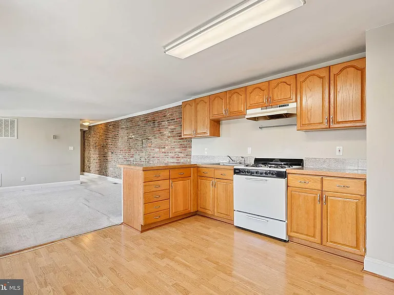 249 Chester St #3 — Photo 1
