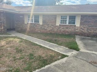 102 Hershel Ct, Panama City, FL 32404