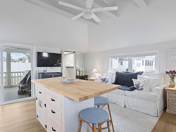 5th image of 515 Winnacunnet Road #6