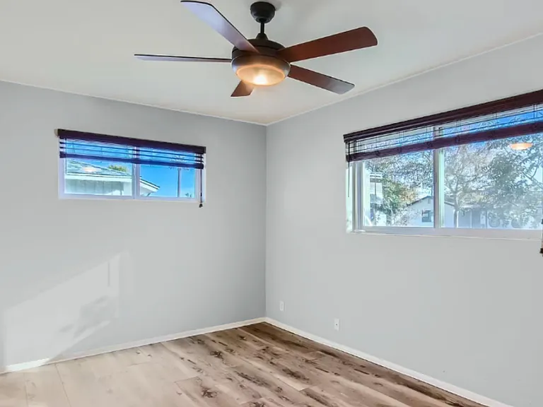 4020 E Earll Dr — Photo 13
