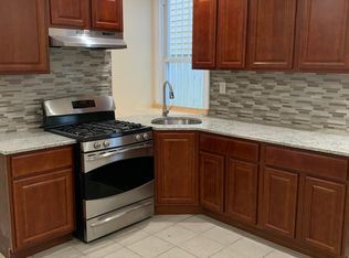 463 S 15th St #1, Newark, NJ 07103