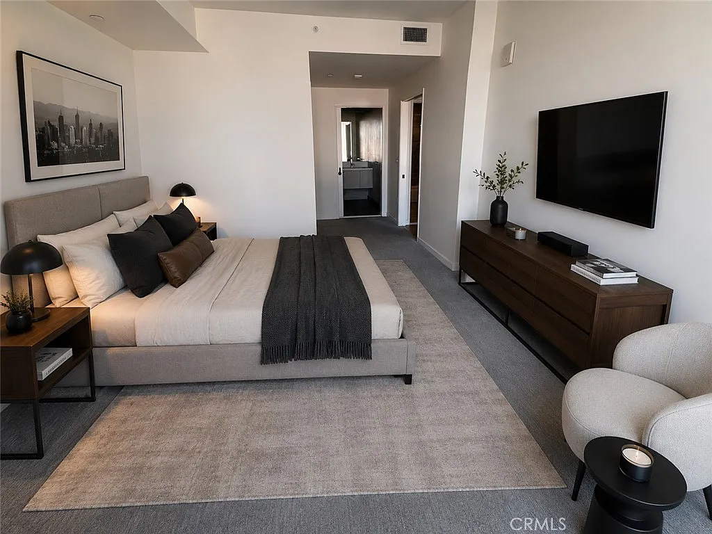 2 bed, 1080 sqft, $4,150 — Photo 3