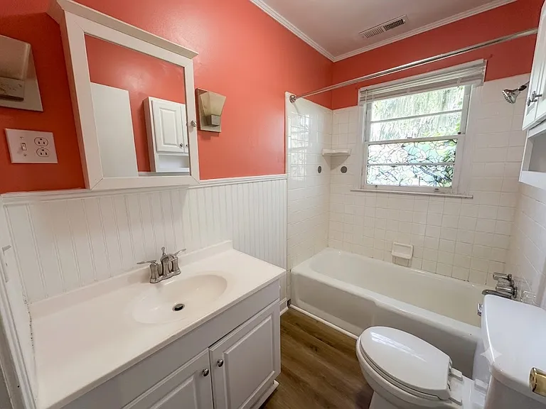 500 Pilot St — Photo 26