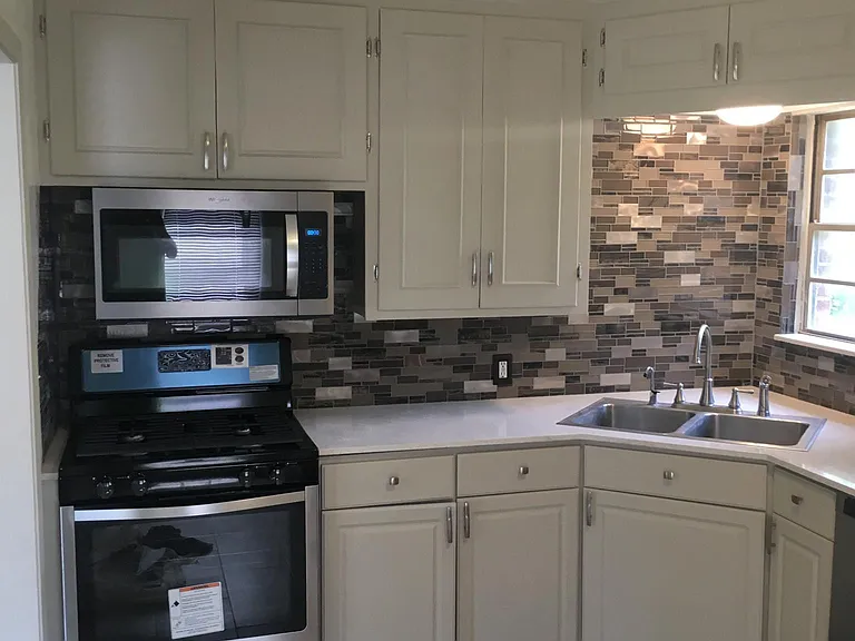 New stainless steel GAS range and microwave