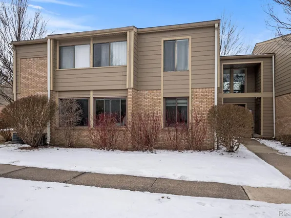 16256 Mayfair Dr APT 102, Southfield, MI 48075