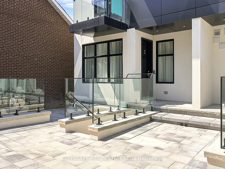 587 Oakwood Ave #1 — Photo 6