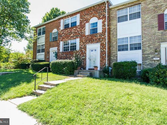 8 Warwick Mill Ct, Cockeysville, MD 21030