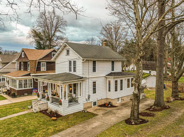 352 Grape St, Hammonton, NJ 08037