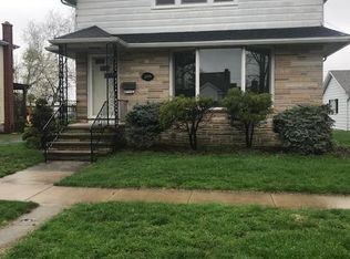 1035 Cory St, Fostoria, OH 44830