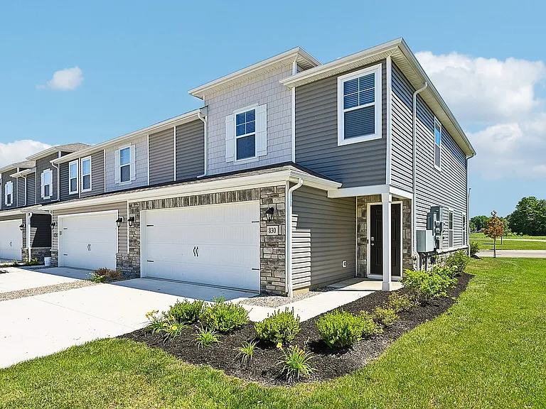 Villas at Maplewood North — Photo 9