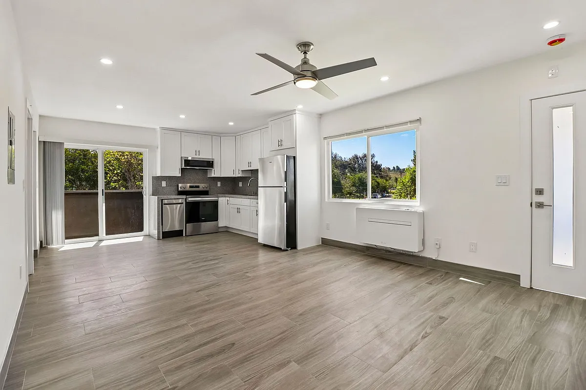Building Photo - Garrison Townhome Apartments